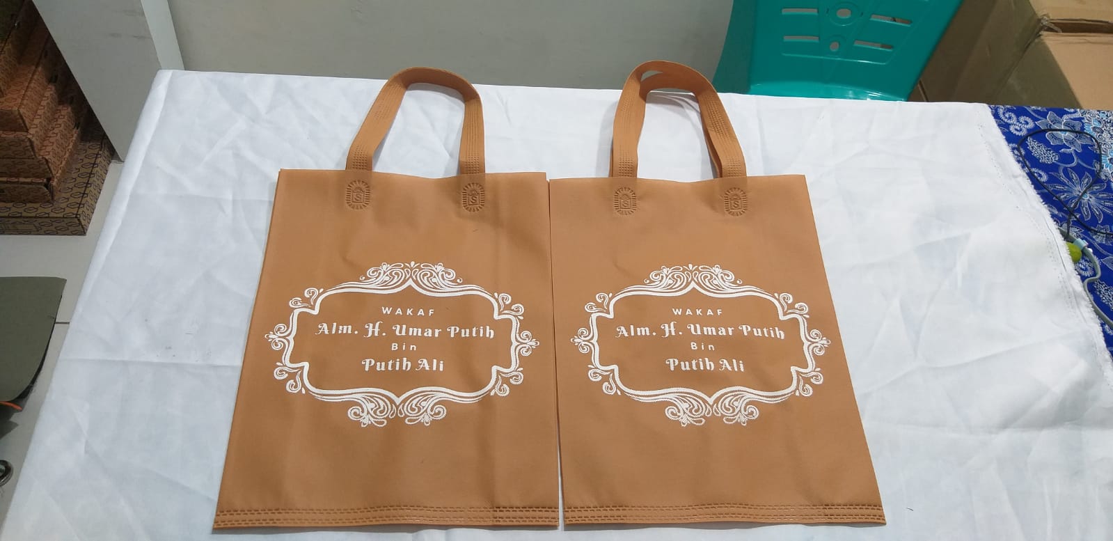 tas coklat